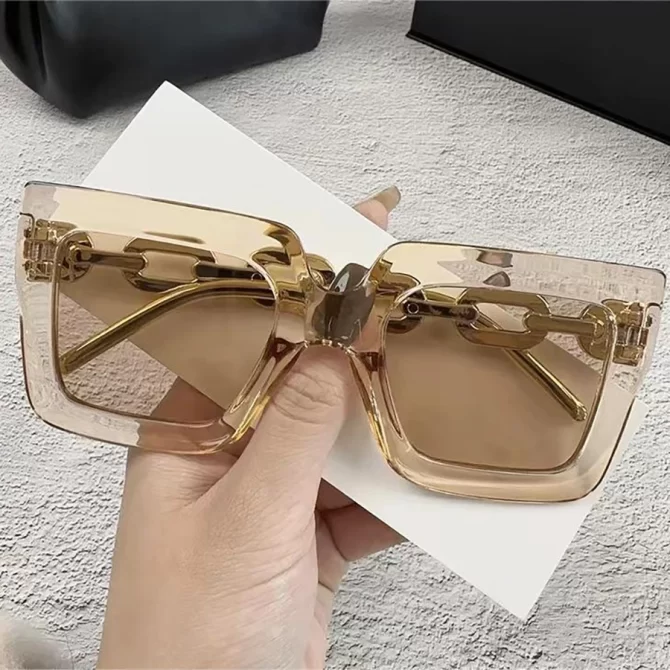 New Women Sunglasses Chain Anti Uv Sun Glasses Fashionable Square Frame Women High-End Eyeglasses Casual Outdoor Glasses 6